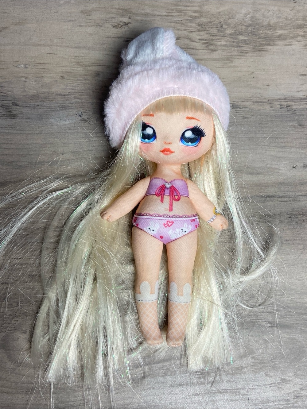 MGA Entertainment Na! Na!‎ Na! Surprise Doll Limited Edition